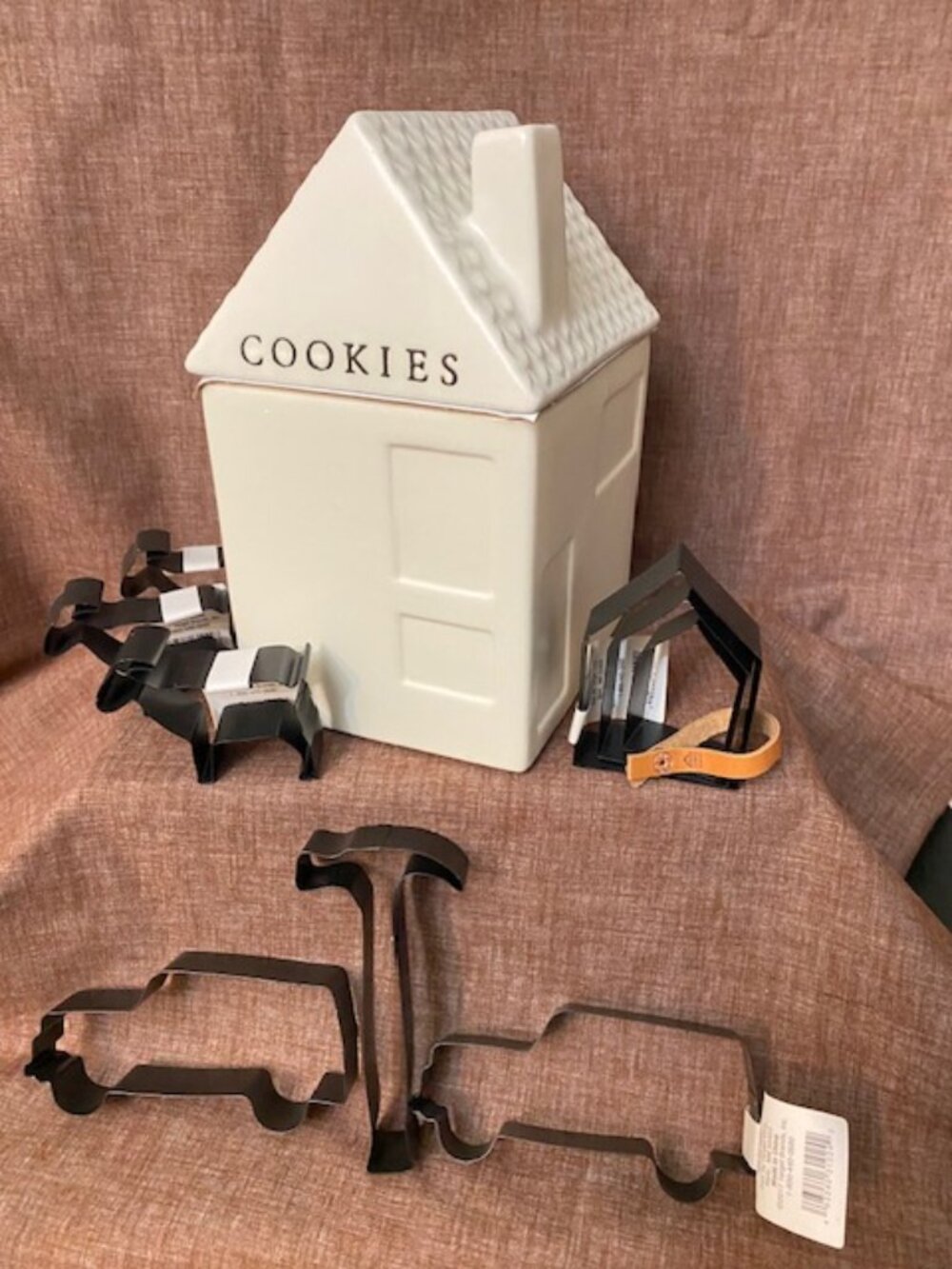 Hearth & Home Cookie Jar and Cookie Cutters
